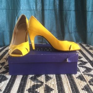 Stuart Weitzman Electric Yellow Heels - Size 10